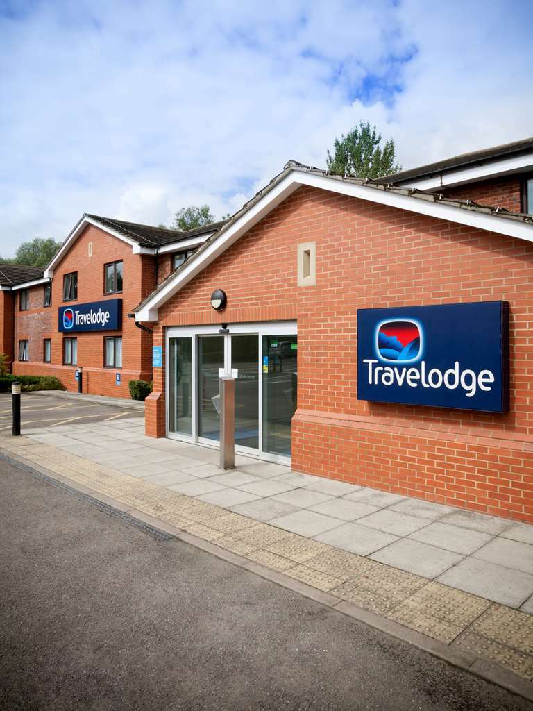 Travelodge Buckingham Kültér fotó